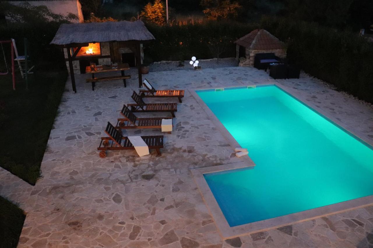 Casa Duje Ferienhaus *